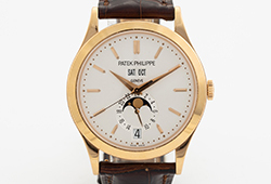 Curated Timepieces – July F254